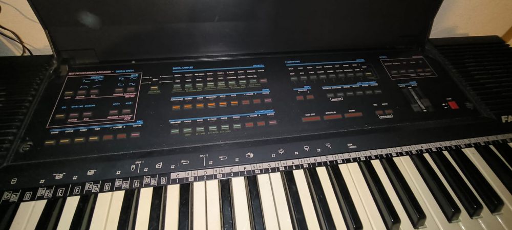 Órgão musical preto