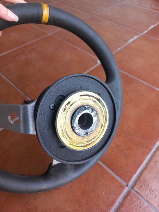 Volante e cubo luisi