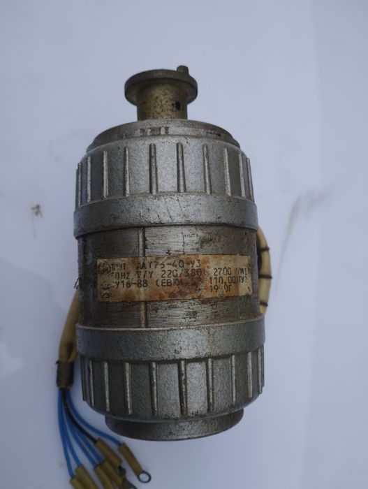 Продам электродвигатель.