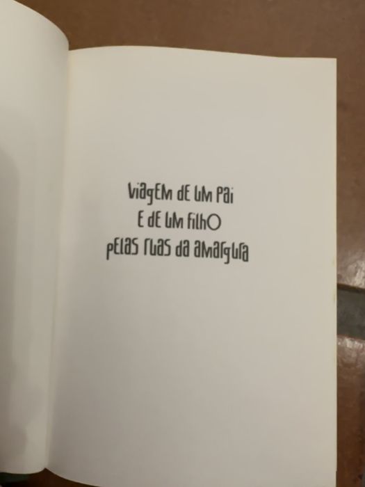 Livro de Baptista Bastos: viagem de um pai e de um filho pelas ruas de amargura