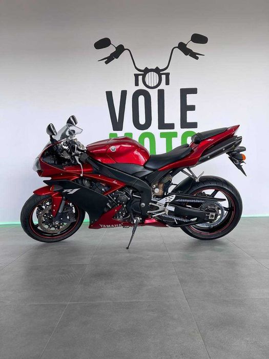 Мотоцикл Yamaha R1