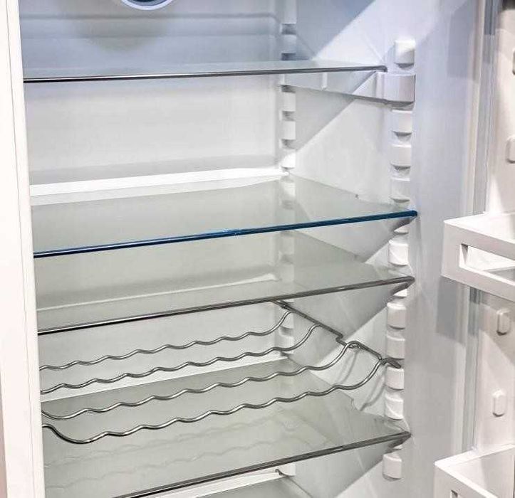 Холодильник LIEBHERR CN 3915