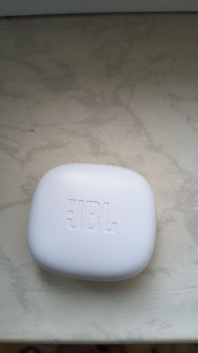 Tws jbl віддам задарма
