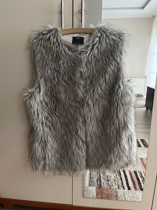 Kamizelka z futerka Bershka
