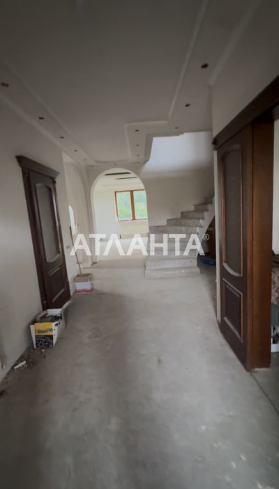 Продаж або обмін на 2-3 кімнатну квартиру