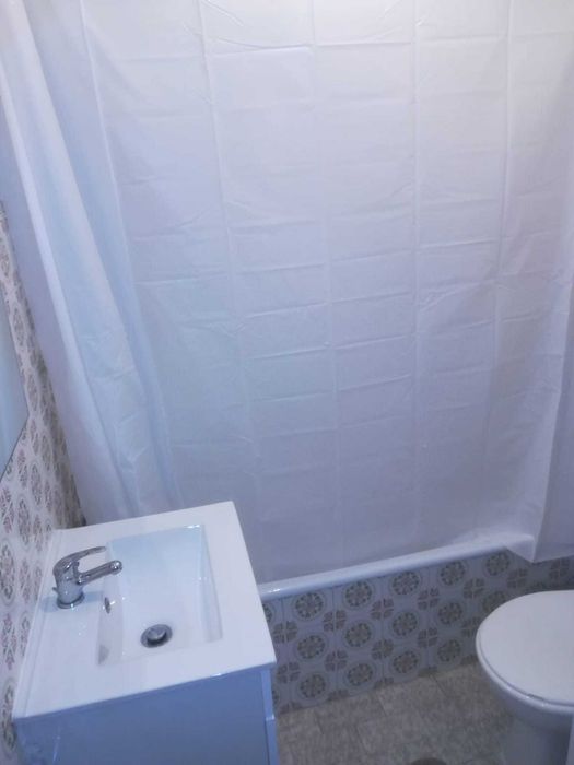 Quarto em Santa Clara e Castelo Viegas, Coimbra