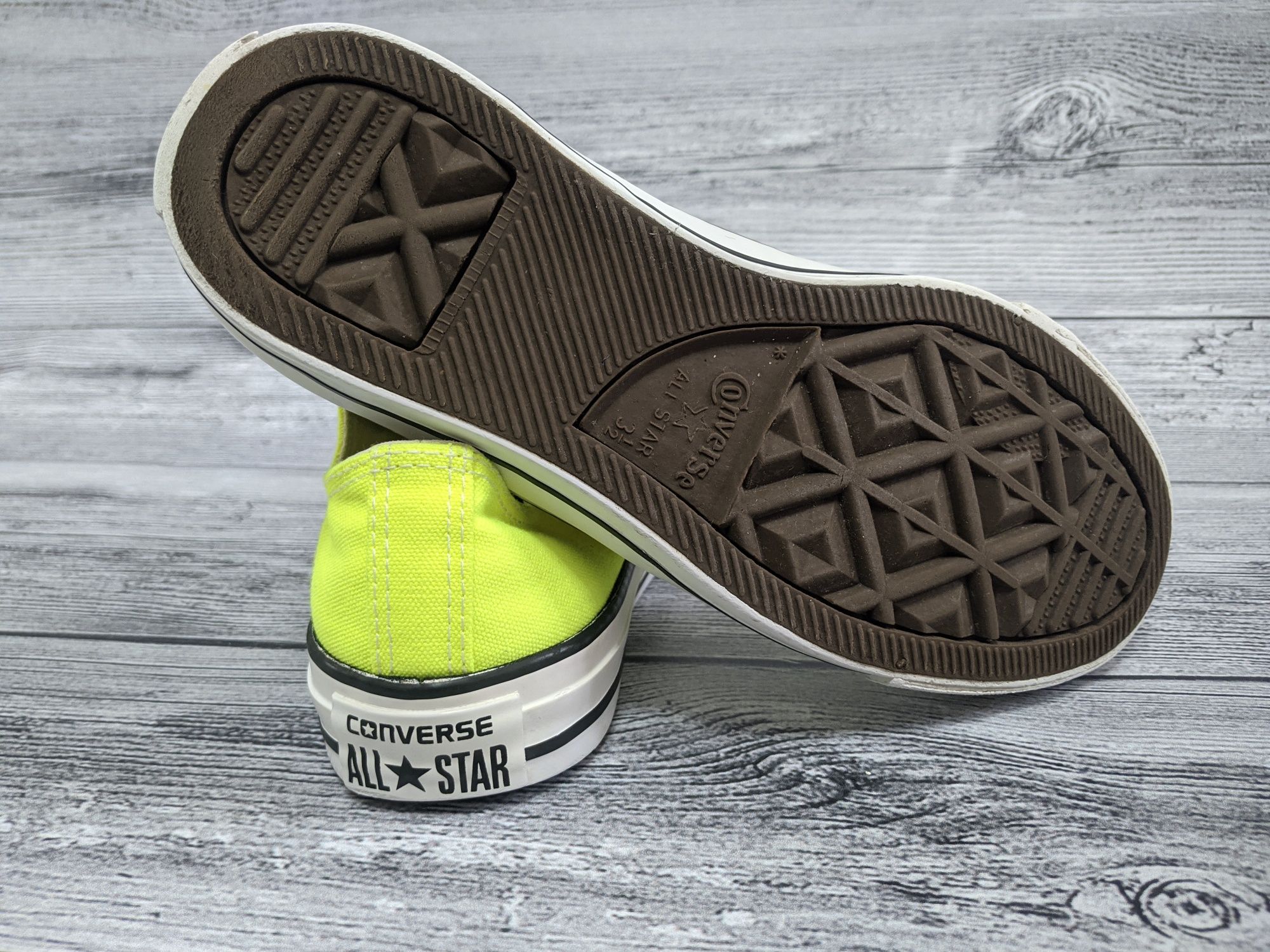 Converse verdes fosforecente hotsell