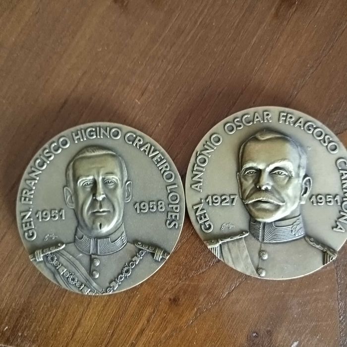 Coleção Exclusiva de 13 Medalhas em Bronze – Presidentes da República Portuguesa