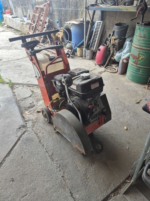 Máquina de cortar asfalco e betão