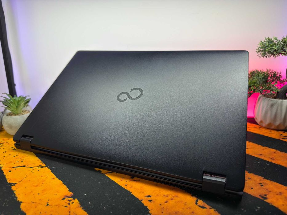 Fujitsu Lifebook E559, Core i5, 8gb, ssd 250gb, ноутбук