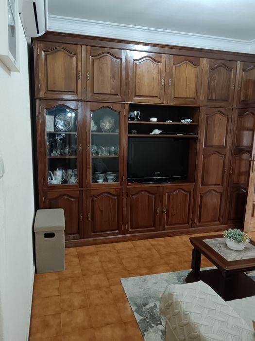 Móvel de sala em bom estado