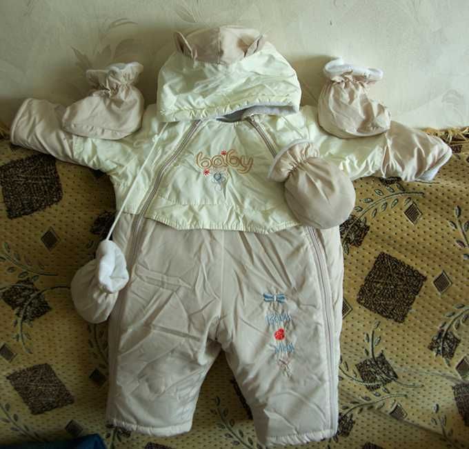 Зимовий комбінезон на дівчинку