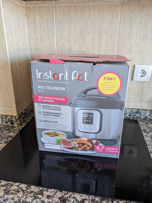 Panela de Pressão Multiusos Instant Pot  como nova