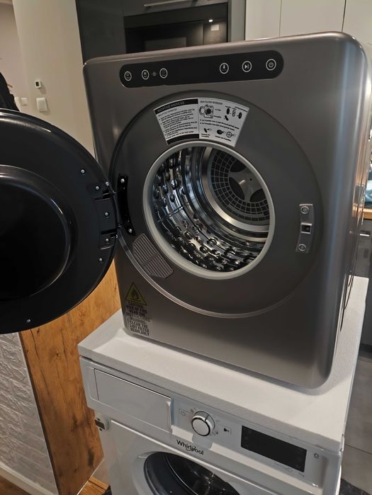Pralka do zabudowy Whirlpool oraz mini suszarka bębnowa Homcom