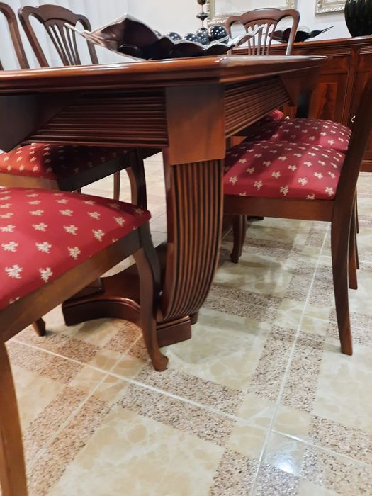 Mobília em madeira maciça (mesa de jantar+cadeira+aparador+mesas)