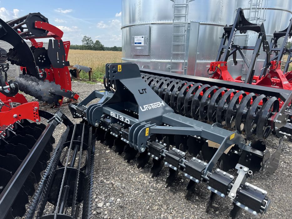 Brona talerzowa UNI-TECH BU Agregat talerzowy 2,5 2,7 3m