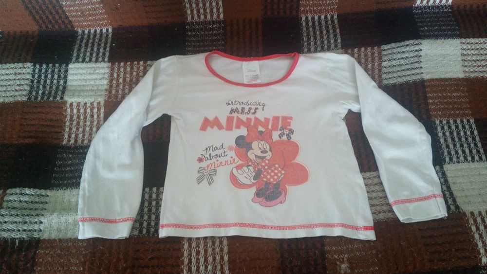 20. Bluzeczka dla dziewczynki na 3-4 lata