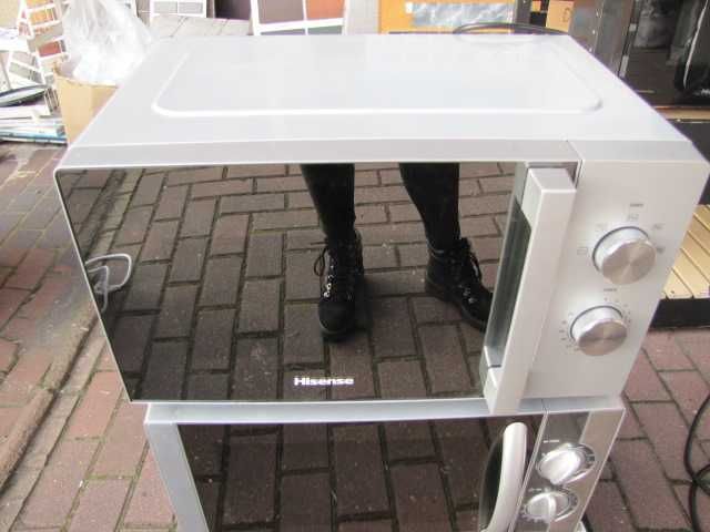 Kuchenka mikrofalowa mikrofalówka 20L 700W HISENSE srebrna