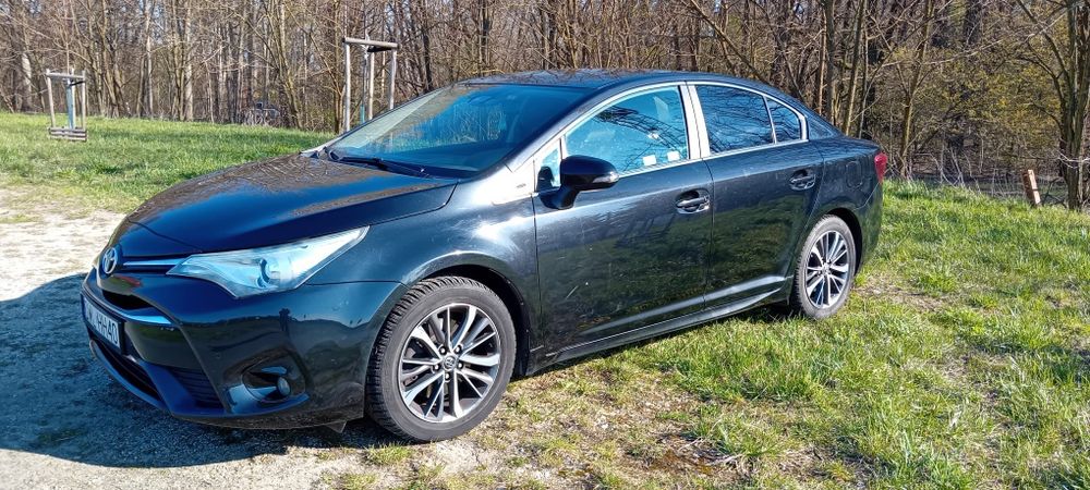 Toyota Avensis 2015