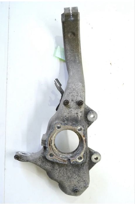 Цапфа передня L+R BMW F15,F07,F10,F34,F11