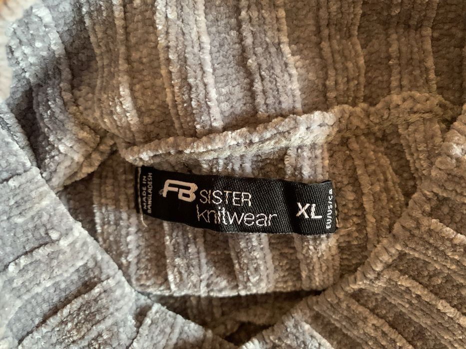 Продам светр на дівчинку FB Sister