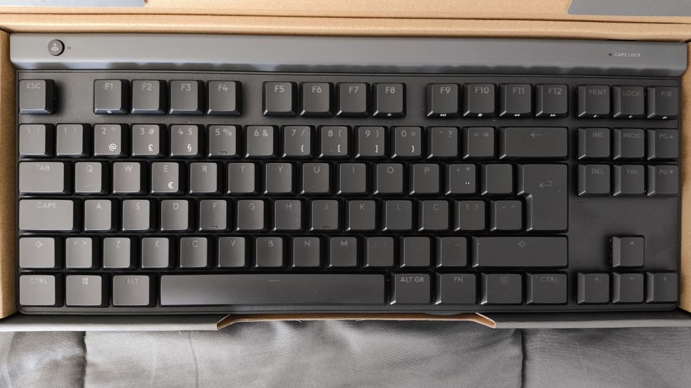 Teclado Gaming Logitech G515 Tactile