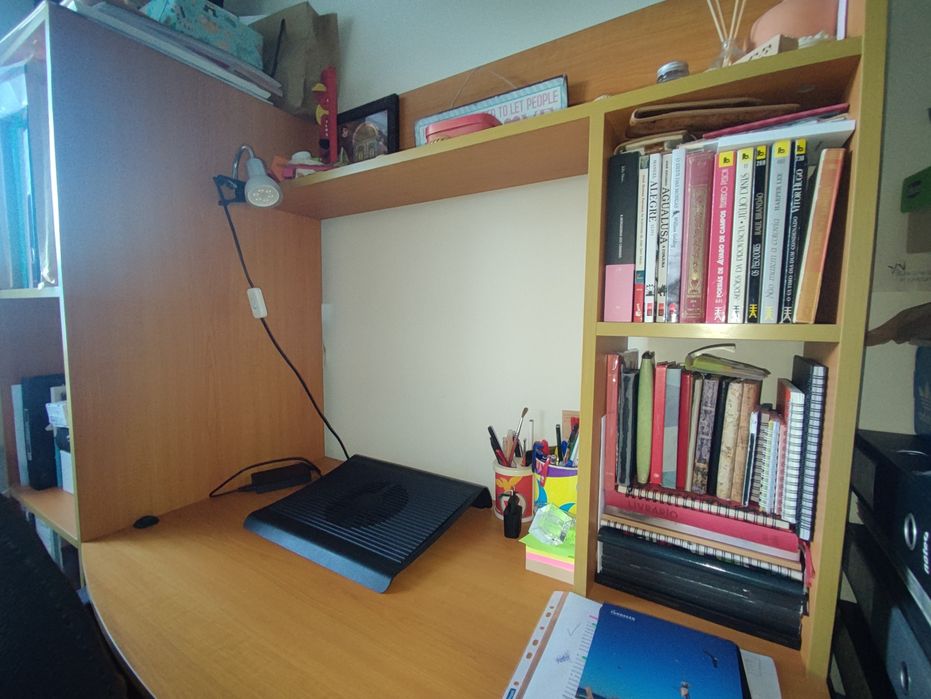 Secretária para estudantes