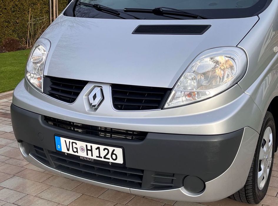 Renault Trafic 2012р 2.0 дизель пасажир 9 місць