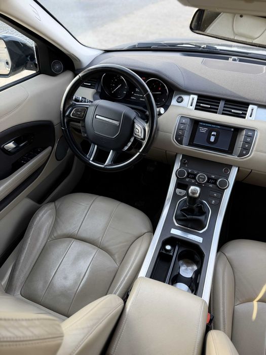 LAND ROVER RANGE ROVER EVOQUE 2.0 eD4 SE Premium → !!! Versão facelift + Nacional + Histórico completo + Estado imaculado !!!