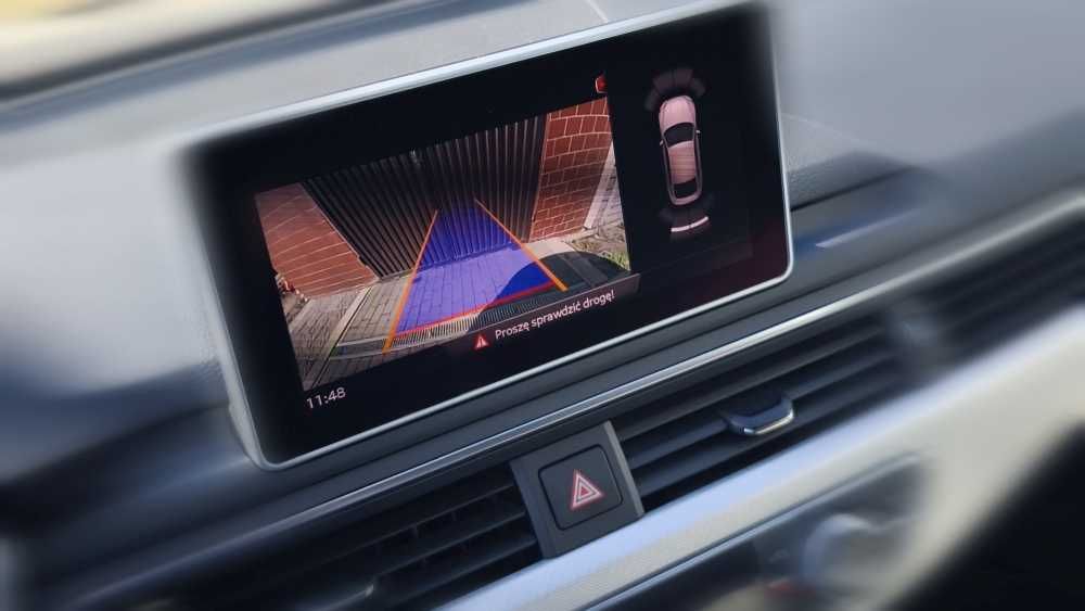 Kamera cofania Audi A3 A4 A5 Q5 oryginał na fabrycznym ekranie montaż