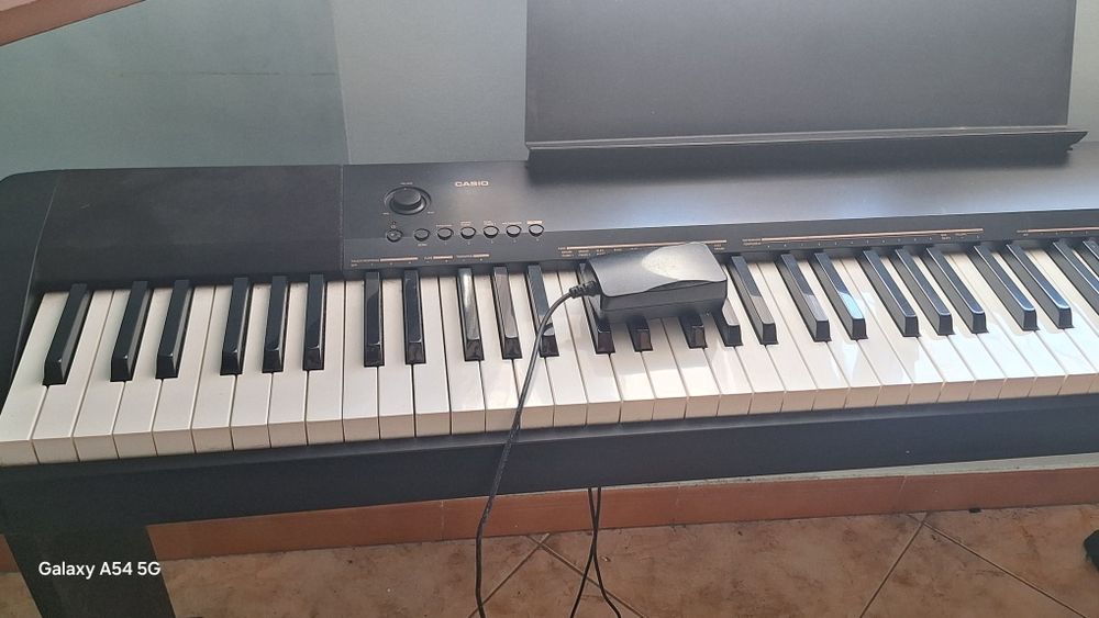 Piano portátil cdp-130