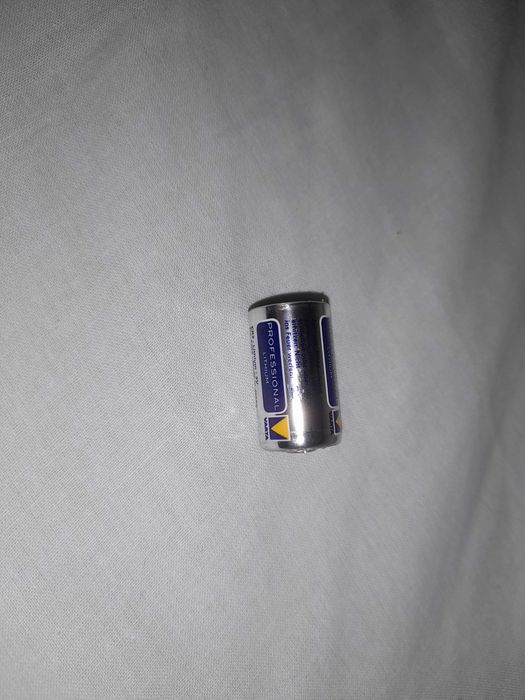 Máquina fotográfica a rolo nova