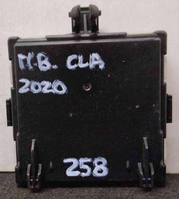 Módulo Porta Direito A1779007716 - MERCEDES-BENZ CLA