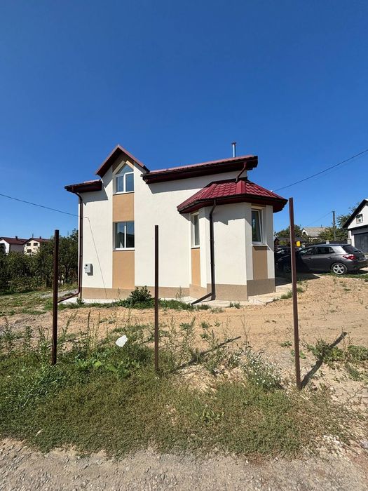 Продам Будинок  6 соток землі