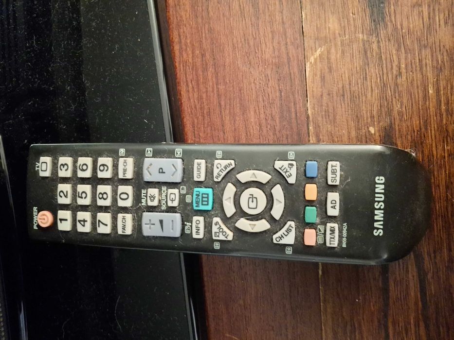 Televisão Samsung 66cm
