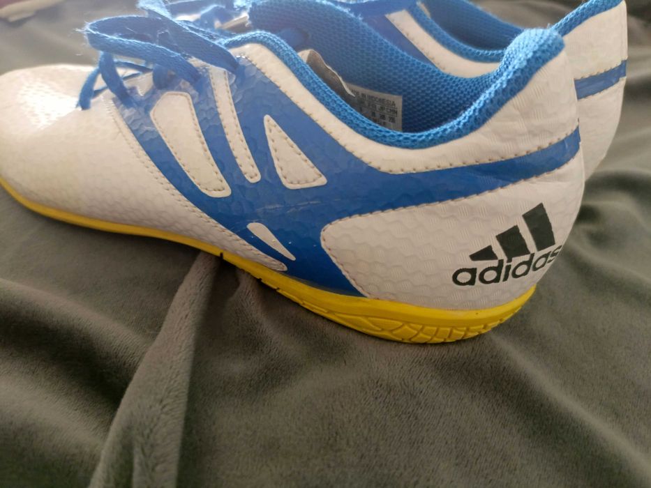 Buty halowe sportowe Adidas halówki