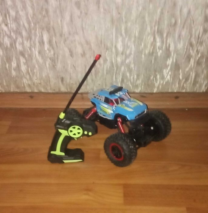 Машинка радиоуправляемая