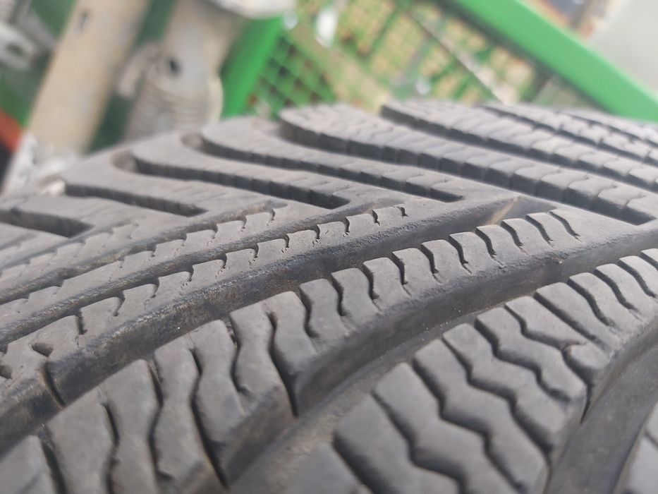 Sprzedam alufelgi aluminiowe VIA oponami Citroën Peugeot Ford volvo