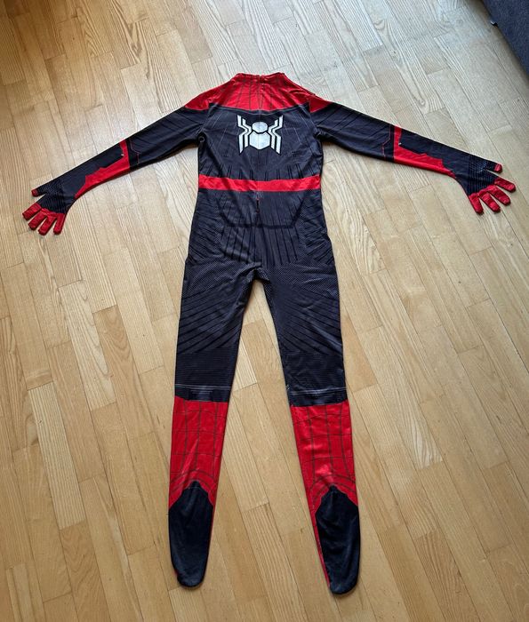 Strój Spiderman 116-122