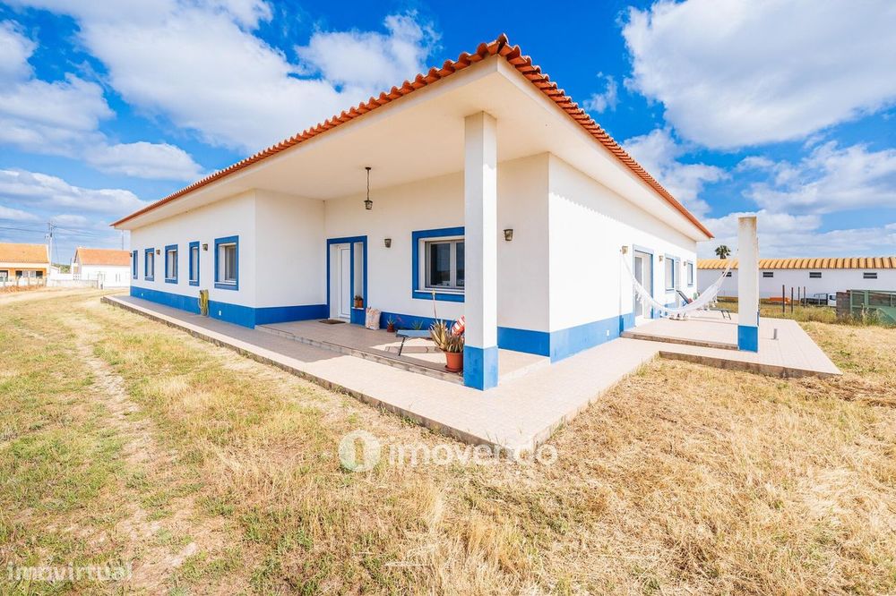 Moradia T4 incrível, com terreno de 4.200m², no Rebocho, Coruche