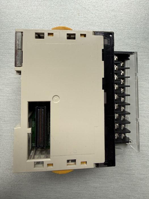 Cartas Omron CJ1W-ID201