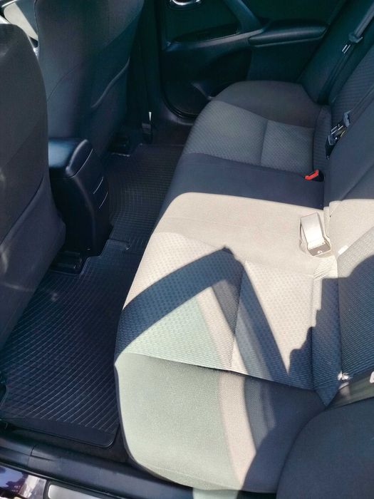 Toyota Avensis T27