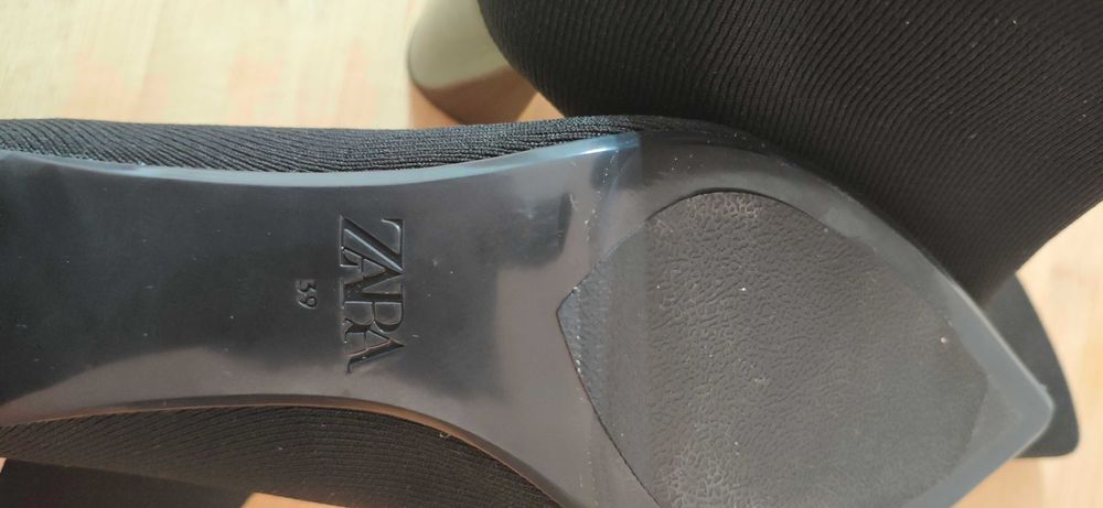 Bota/Botins ZARA pretos com salto em bloco