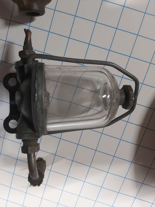 Lote peças automóvel antigo clássico - farolin, jantes, bomba óleo