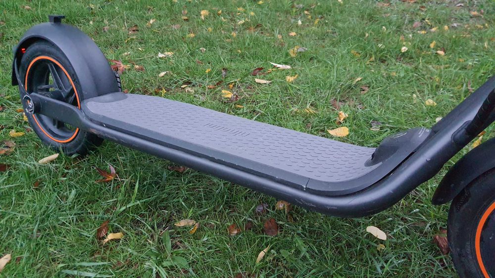 Електросамокат Ninebot KickScooter F40