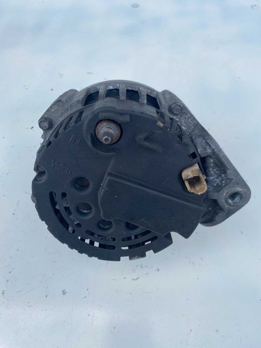 Генератор Renault Megane I Laguna I 1.9DTI Volvo S40 V40 1.9Di 120A