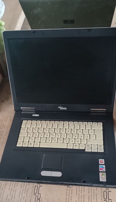 продам на запчасти телефоны. ноутбуки.