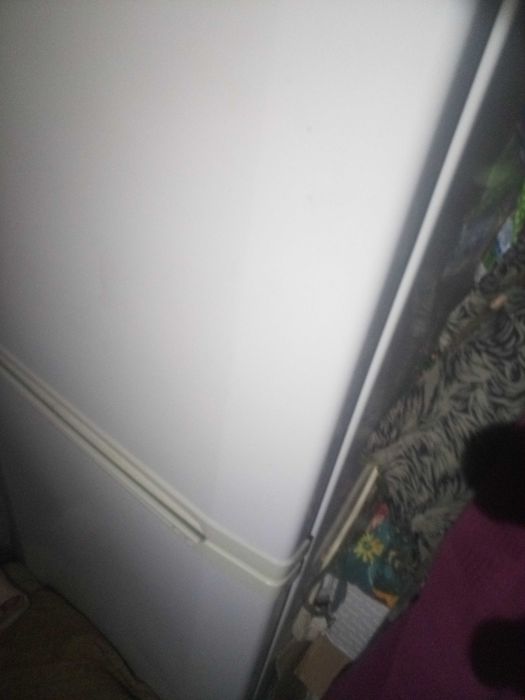 Холодильник : ,,Норд" (двохкамерний).