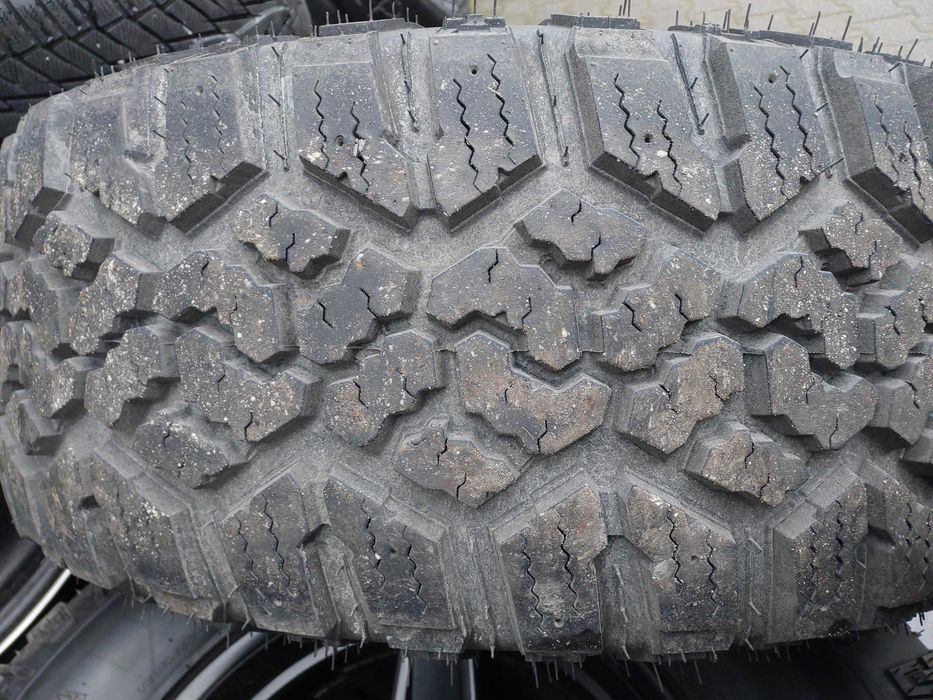 Koła Felgi Opony Jeep Wrangler JK JAK NOWE 315/70 r17 ( 34’ )
