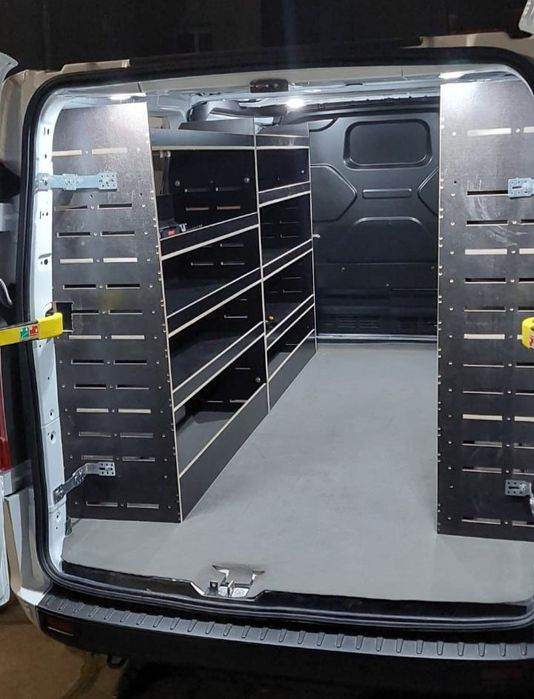 Regały do busa M100 zabudowa warsztatowa busa ze sklejki Częstochowa